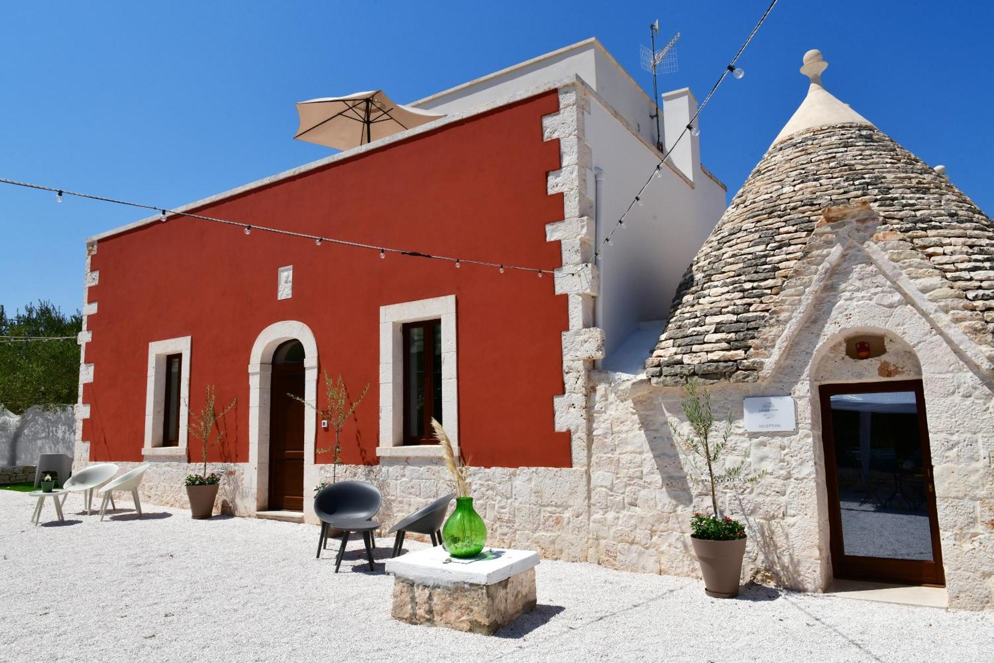 Lamarossa Trulli & Suites Antonelli Exterior foto